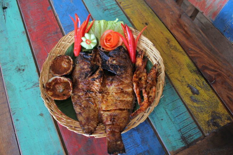 Rekomendasi 5 Menu Seafood Terbaik di Rame Cafe Jimbaran
